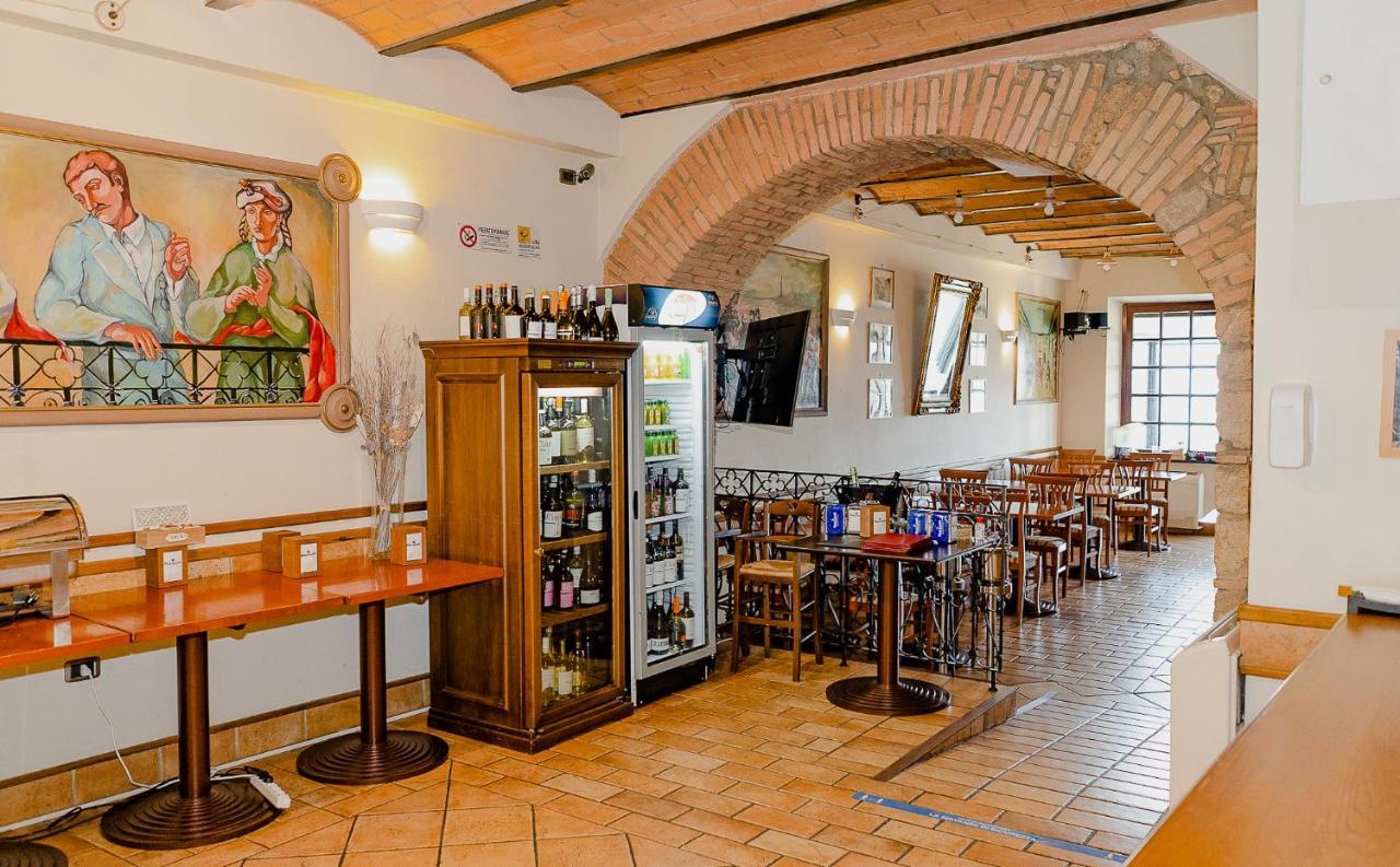 Hotel Ristorante Garibaldi Frosinone Esterno foto